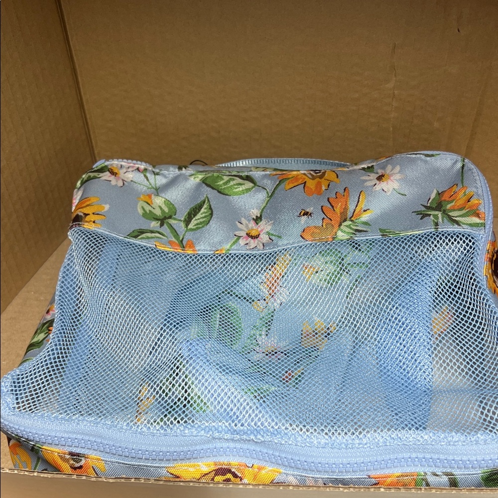 Vera Bradley 3pc Travel Set - Picture 8 of 8